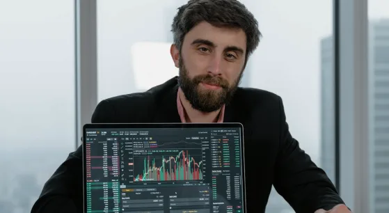 Trading office gallery image 3